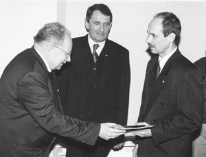 B3.JPG (24916 BYTES)