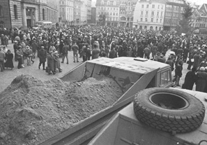 BAR1.JPG (37706 BYTES)