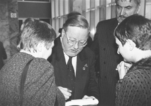 BA1.JPG (30015 BYTES)