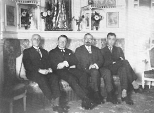 TT2.JPG (30096 BYTES)