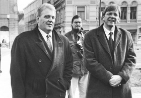 B7.JPG (27309 BYTES)