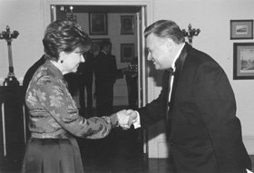 V4.JPG (21509 BYTES)