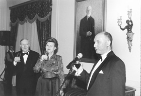 VV.JPG (23081 BYTES)