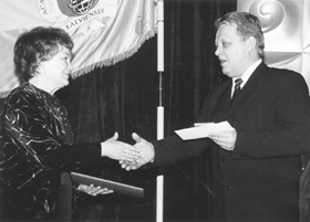 A6.JPG (23387 BYTES)