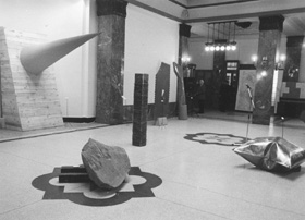 D2.JPG (23933 BYTES)