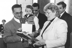 P2.JPG (25746 BYTES)