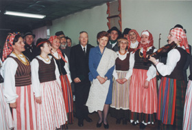 26.JPG (39411 BYTES)