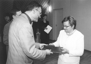 O9.JPG (23291 BYTES)