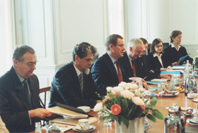 14.JPG (35445 BYTES)