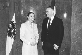 A1.JPG (22659 BYTES)