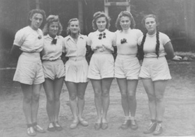 09.JPG (22652 BYTES)