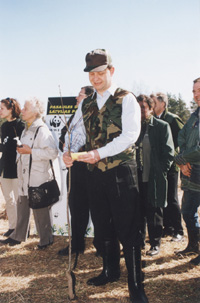 ME1.JPG (36920 BYTES)