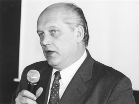 C4.JPG (18904 BYTES)