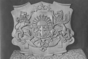 02.JPG (24710 BYTES)