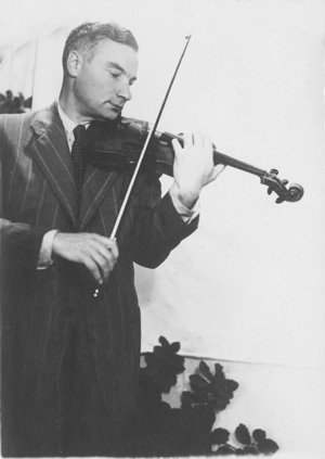 24.JPG (30592 BYTES)