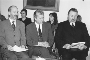 V4.JPG (25588 BYTES)