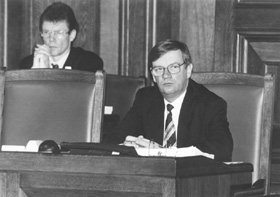 S7.JPG (22447 BYTES)