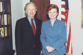 001.JPG (29358 BYTES)