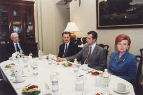 18.JPG (33783 BYTES)