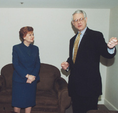 22.JPG (22972 BYTES)