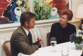 32.JPG (36401 BYTES)