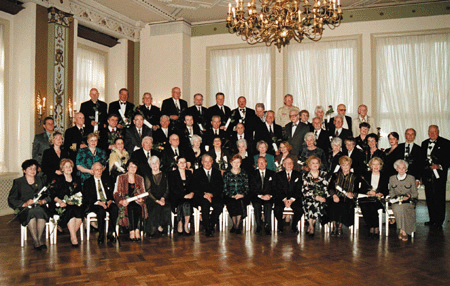 TRISZ.JPG (92134 BYTES)