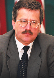 04PP.JPG (74252 BYTES)