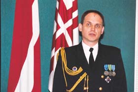 2KR.JPG (14926 BYTES)