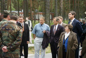 SENATORI-2.JPG (50006 BYTES)