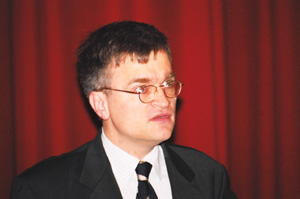 PI2.JPG (21848 BYTES)