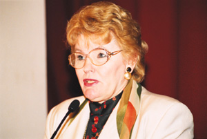 PI6.JPG (28217 BYTES)