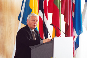 2BA01.JPG (30958 BYTES)