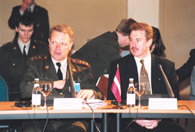 NA08.JPG (35730 BYTES)