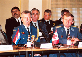 NA09.JPG (45841 BYTES)