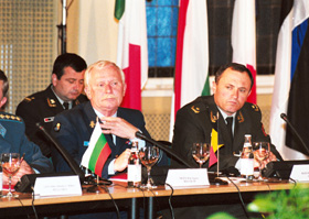 NA14.JPG (44576 BYTES)