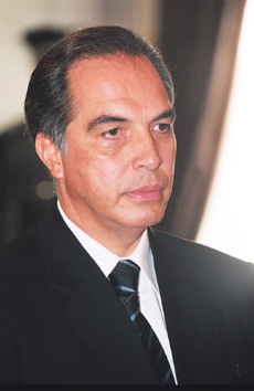 VEST2.JPG (30088 BYTES)