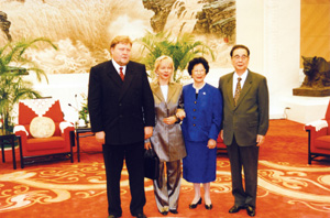 KI01.JPG (50208 BYTES)