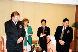 KI06.JPG (35862 BYTES)