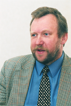 AA.JPG (106014 BYTES)