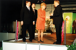 PRECE1.JPG (67258 BYTES)