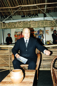 PRECE2.JPG (91976 BYTES)