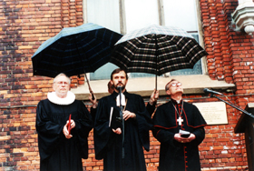 H14.JPG (84610 BYTES)