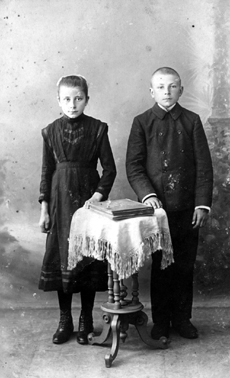 TA1.JPG (58665 BYTES)