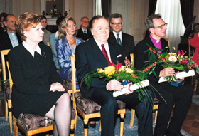 TRIS.JPG (83417 BYTES)