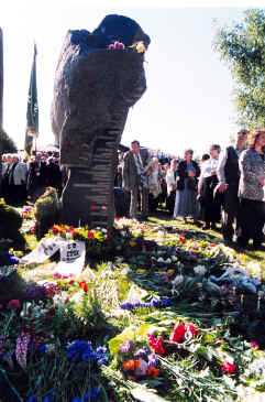 21.JPG (1504608 BYTES)