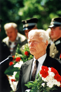 L10.JPG (71886 BYTES)