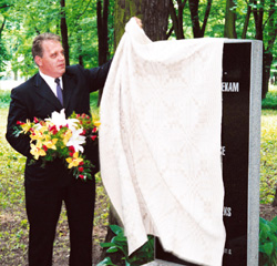 SK9.JPG (46887 BYTES)