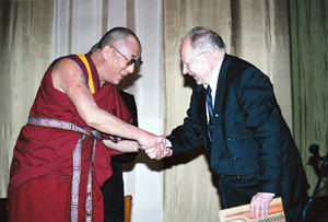 DL02.JPG (38470 BYTES)