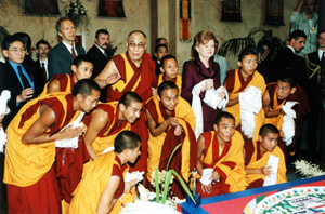 DL06.JPG (59088 BYTES)