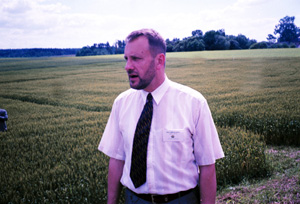 TIM2.JPG (39144 BYTES)